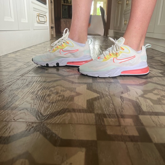 Nike women’s air max 270 react “pale ivory/summit white” - Picture 7 of 8